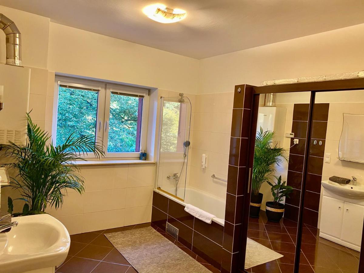 Las Slupski Premium Apartament Nr6 Wifi Netflix Smart Tv50 Two Bedrooms Two Extra Large Double Beds Up To 6 People Full Pleasure Quality Stay (Adults Only) Exteriér fotografie